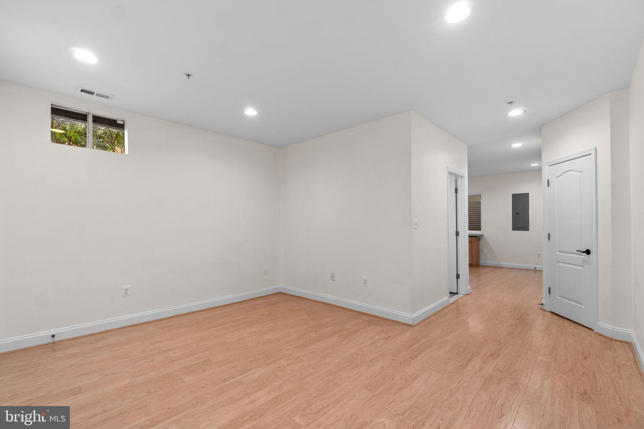 NORTH MARKET - Residential Lease