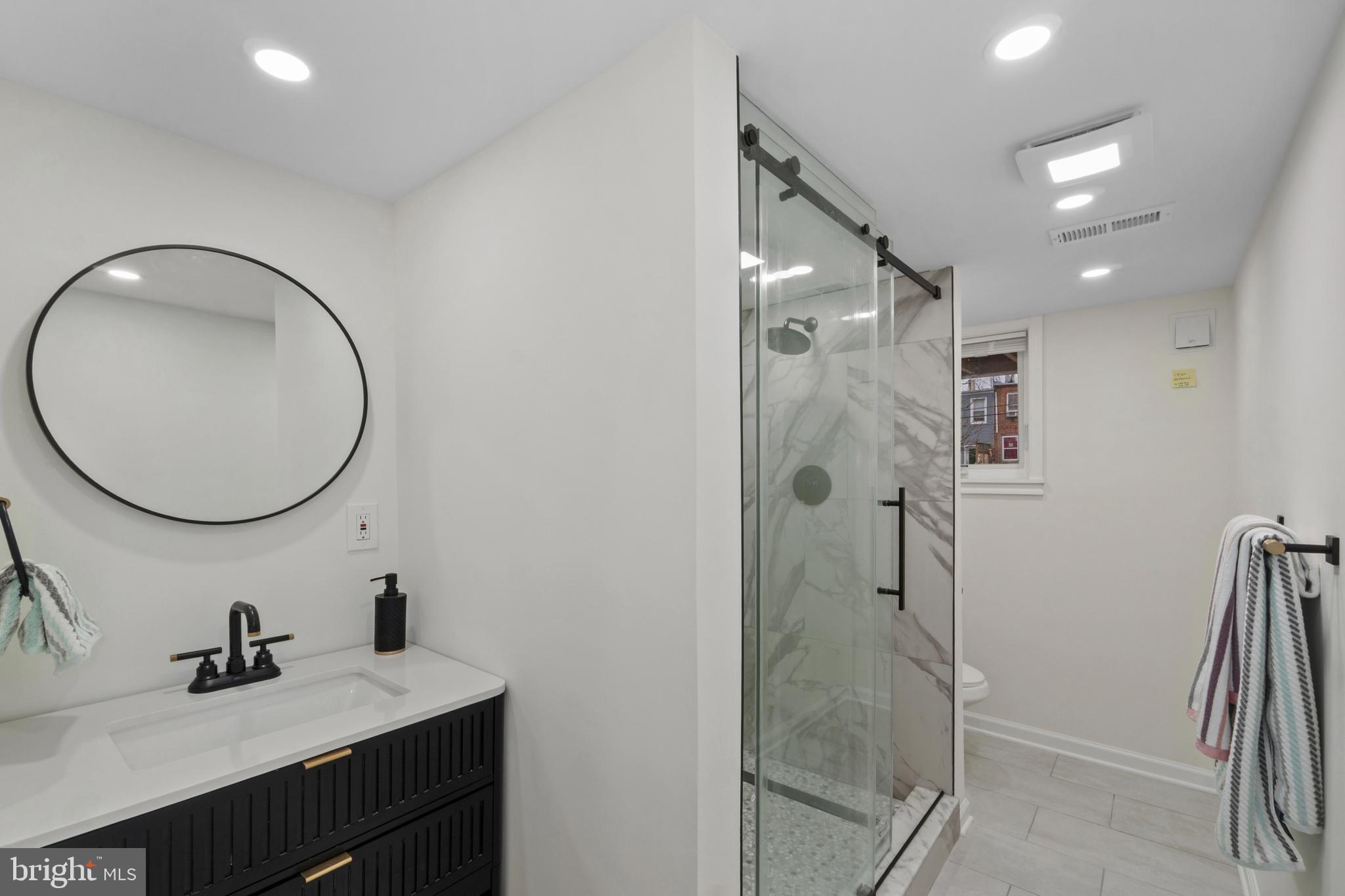 MEDFIELD - Residential