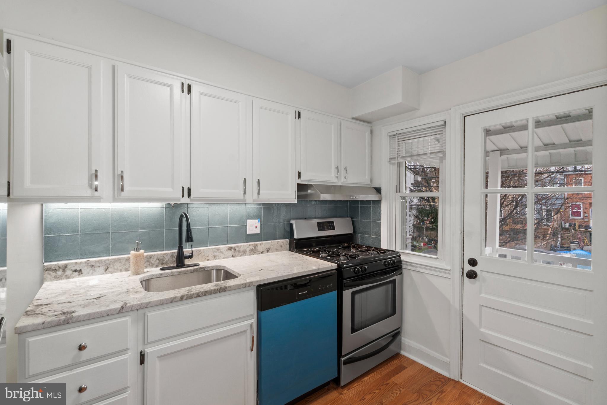 MEDFIELD - Residential