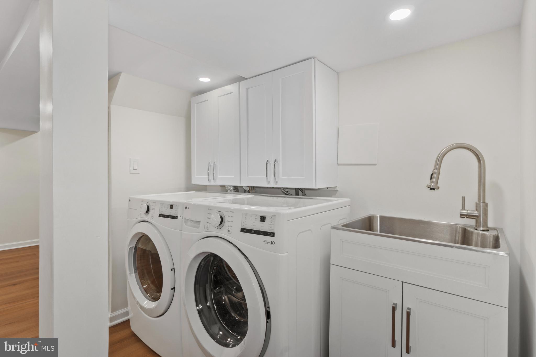 MEDFIELD - Residential