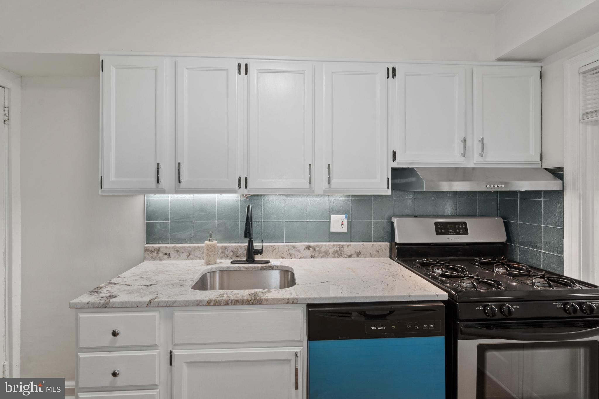 MEDFIELD - Residential