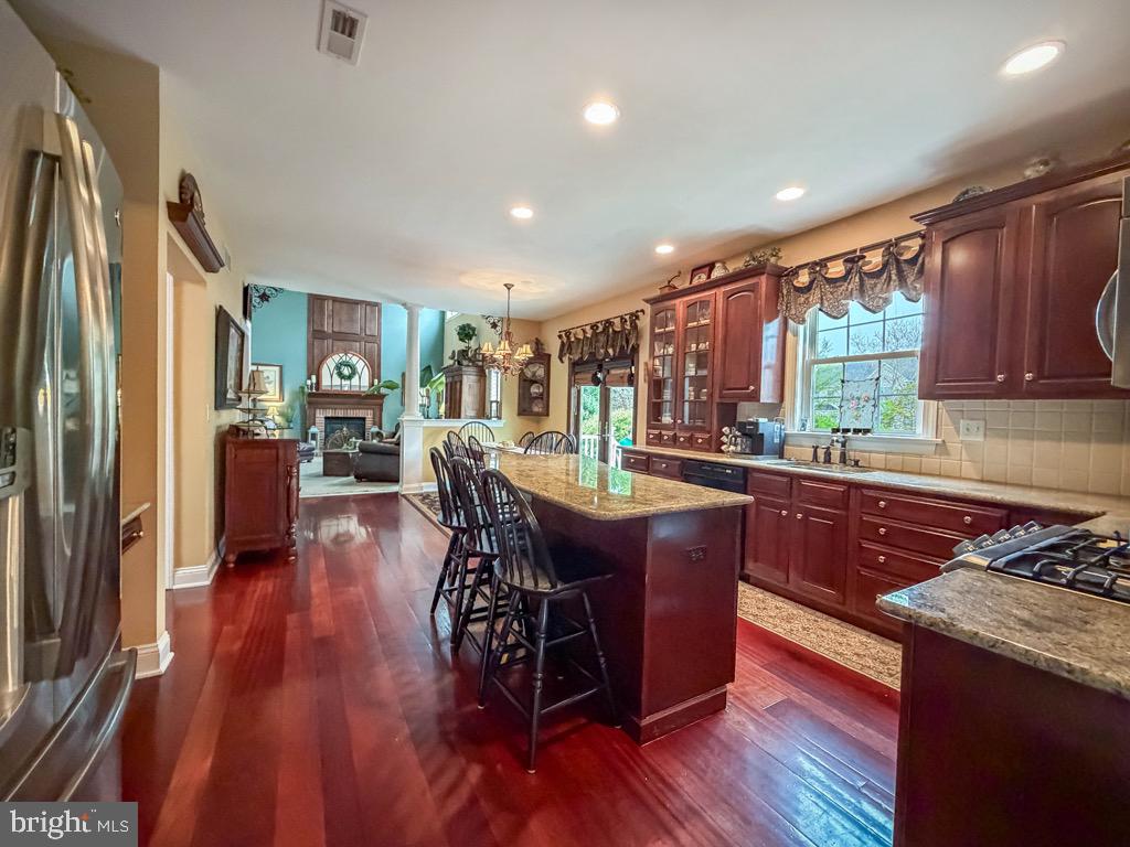 CHESTNUT CREEK - Residential