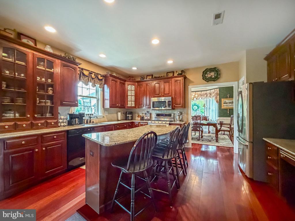 CHESTNUT CREEK - Residential