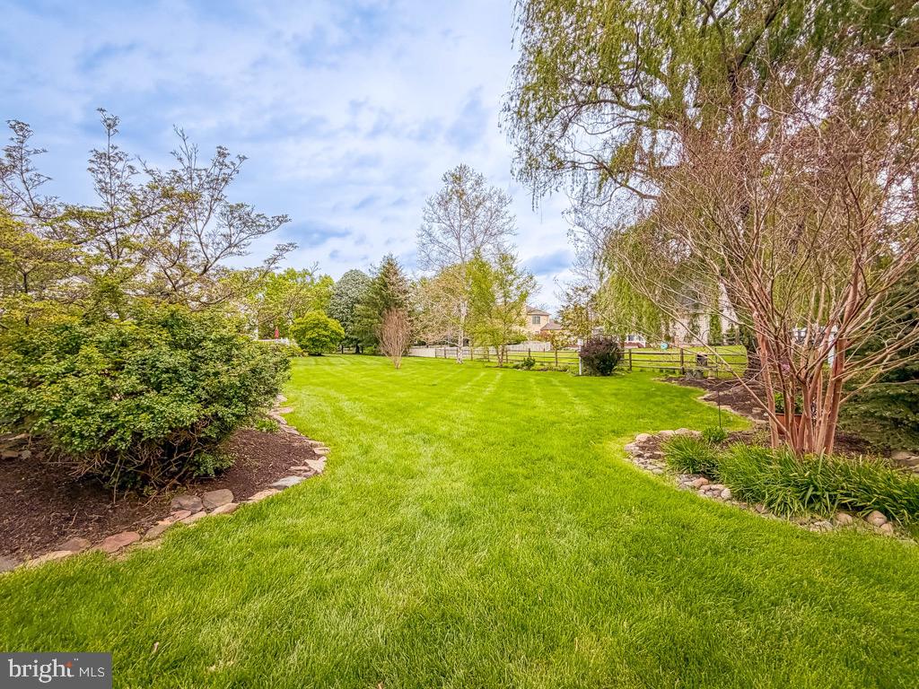 CHESTNUT CREEK - Residential