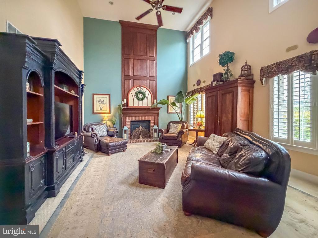 CHESTNUT CREEK - Residential