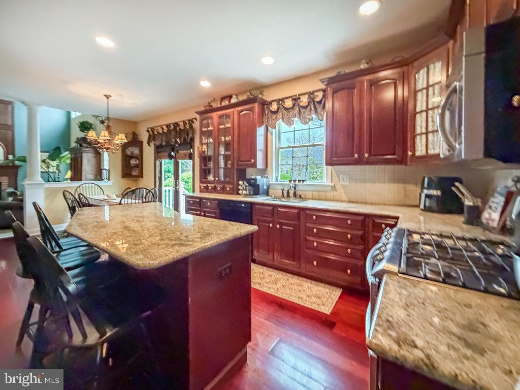 CHESTNUT CREEK - Residential