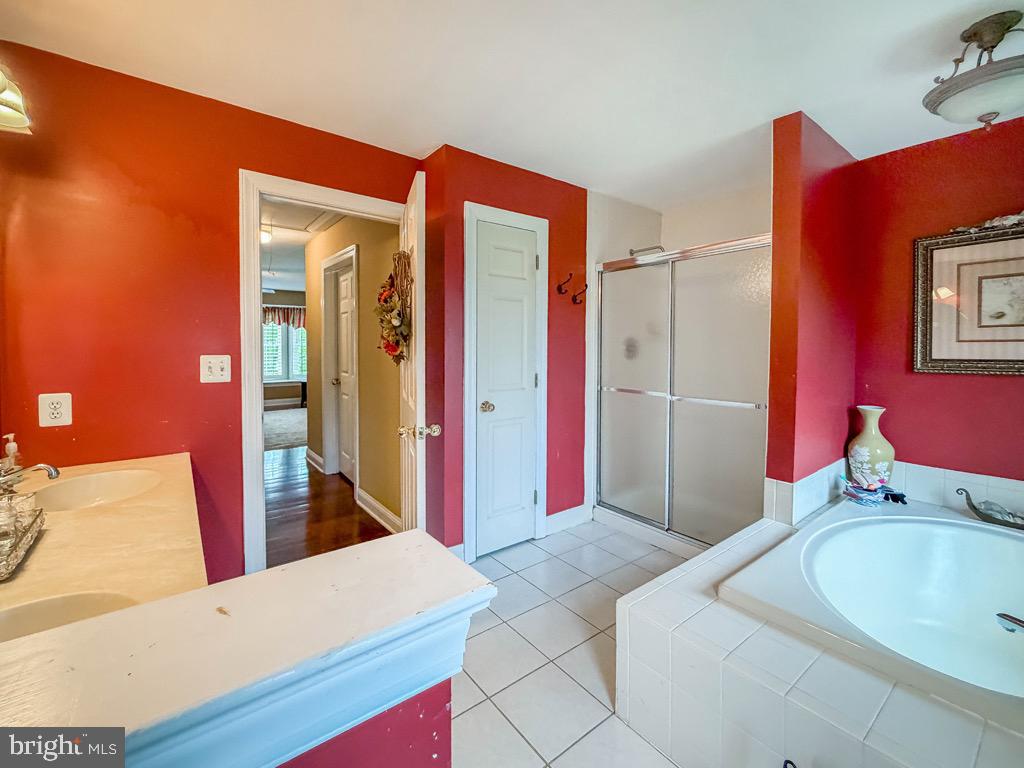 CHESTNUT CREEK - Residential