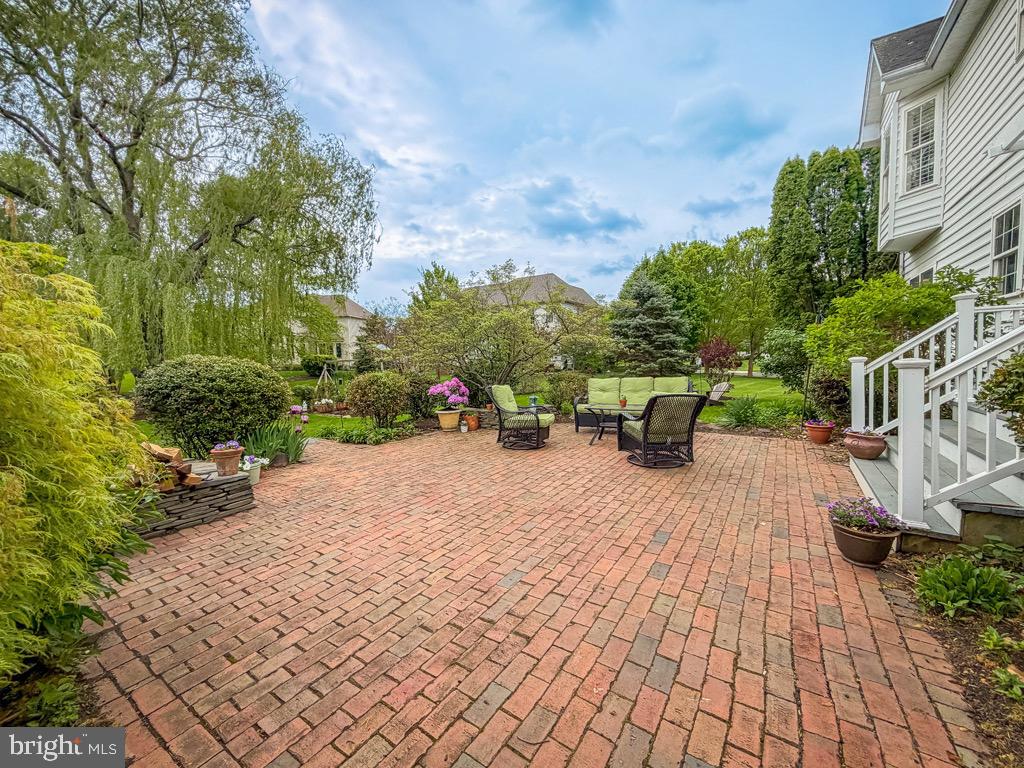CHESTNUT CREEK - Residential