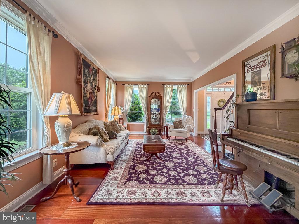 CHESTNUT CREEK - Residential