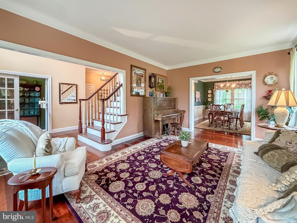 CHESTNUT CREEK - Residential
