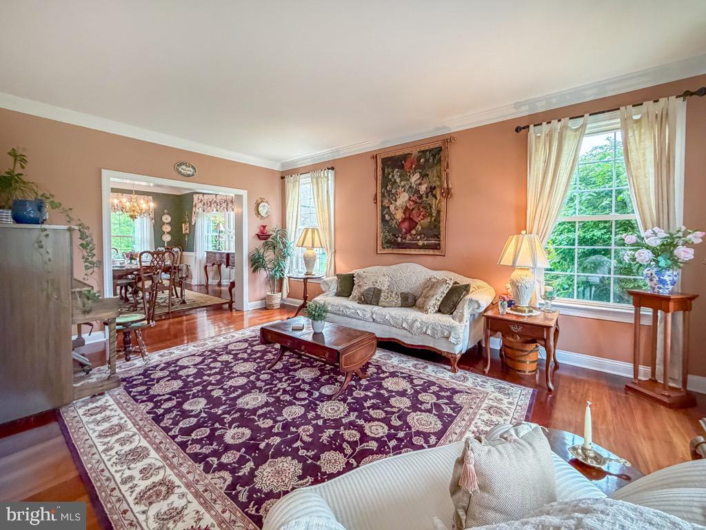 CHESTNUT CREEK - Residential