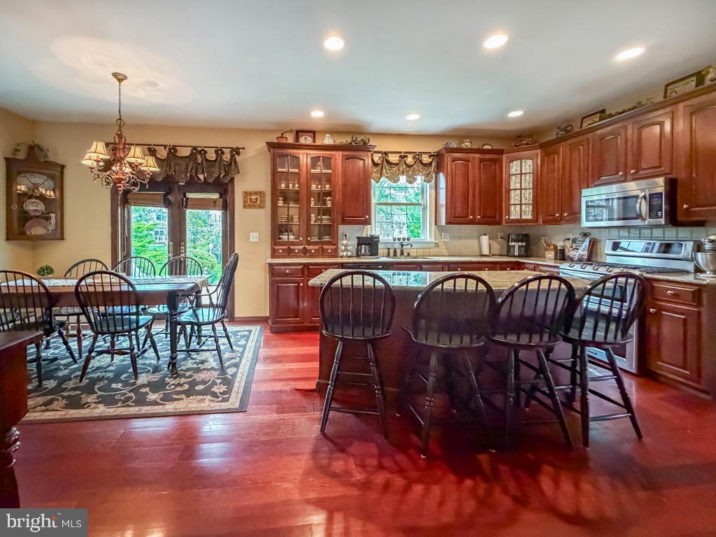CHESTNUT CREEK - Residential