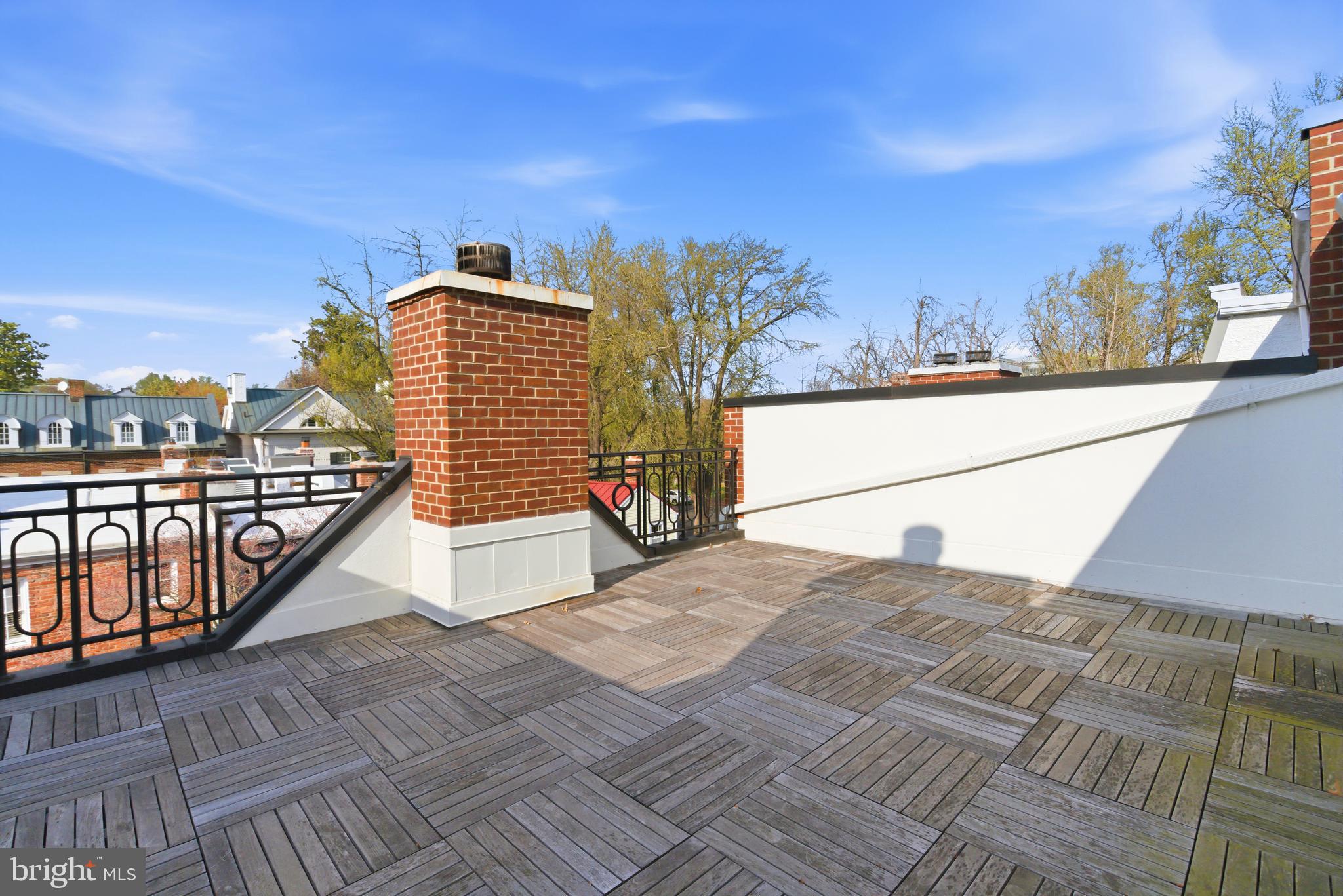 GEORGETOWN - Residential