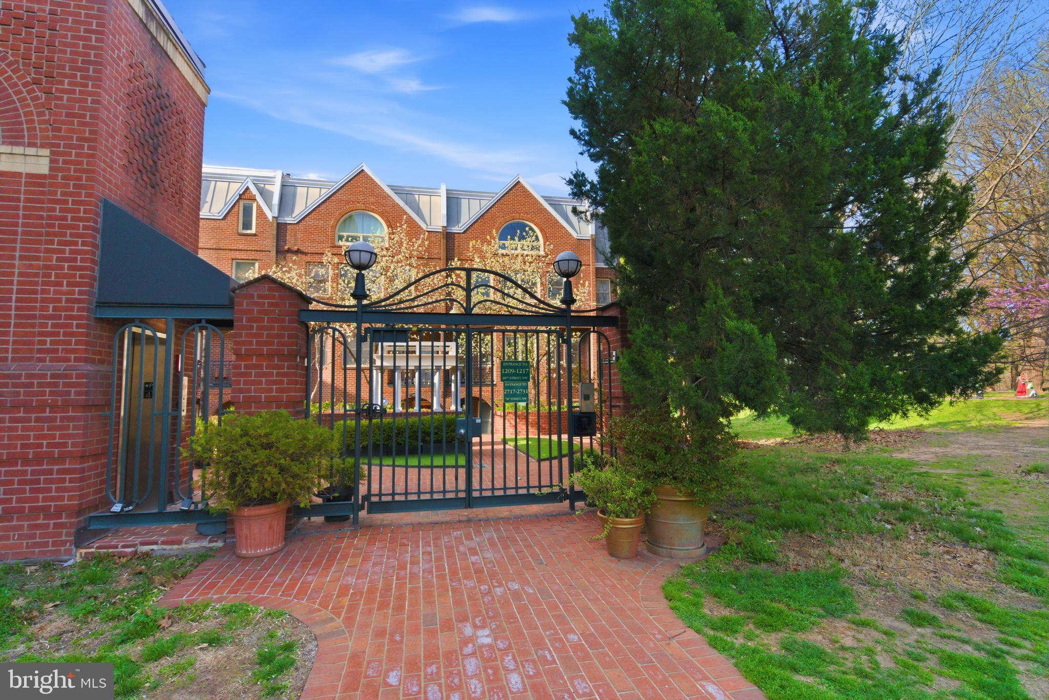GEORGETOWN - Residential