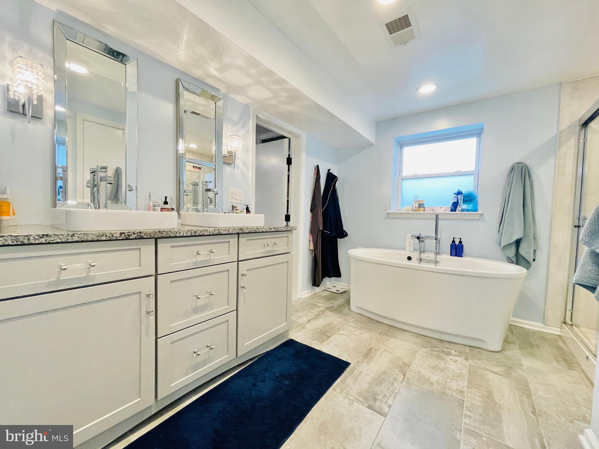 HAYFIELD FARM - Residential Lease