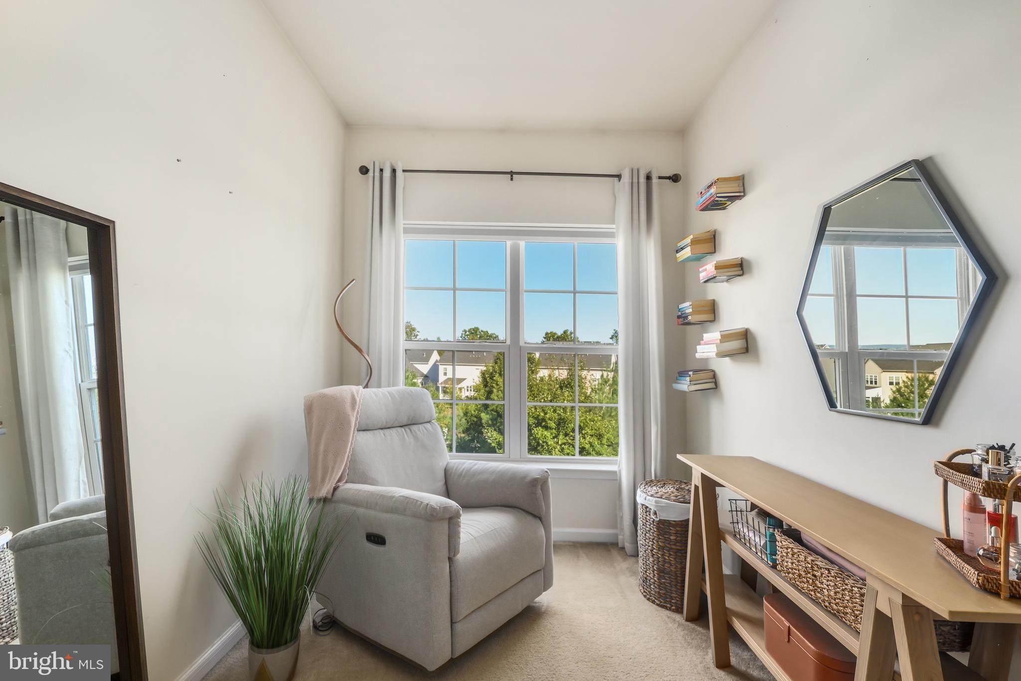 MAYFAIR - Residential