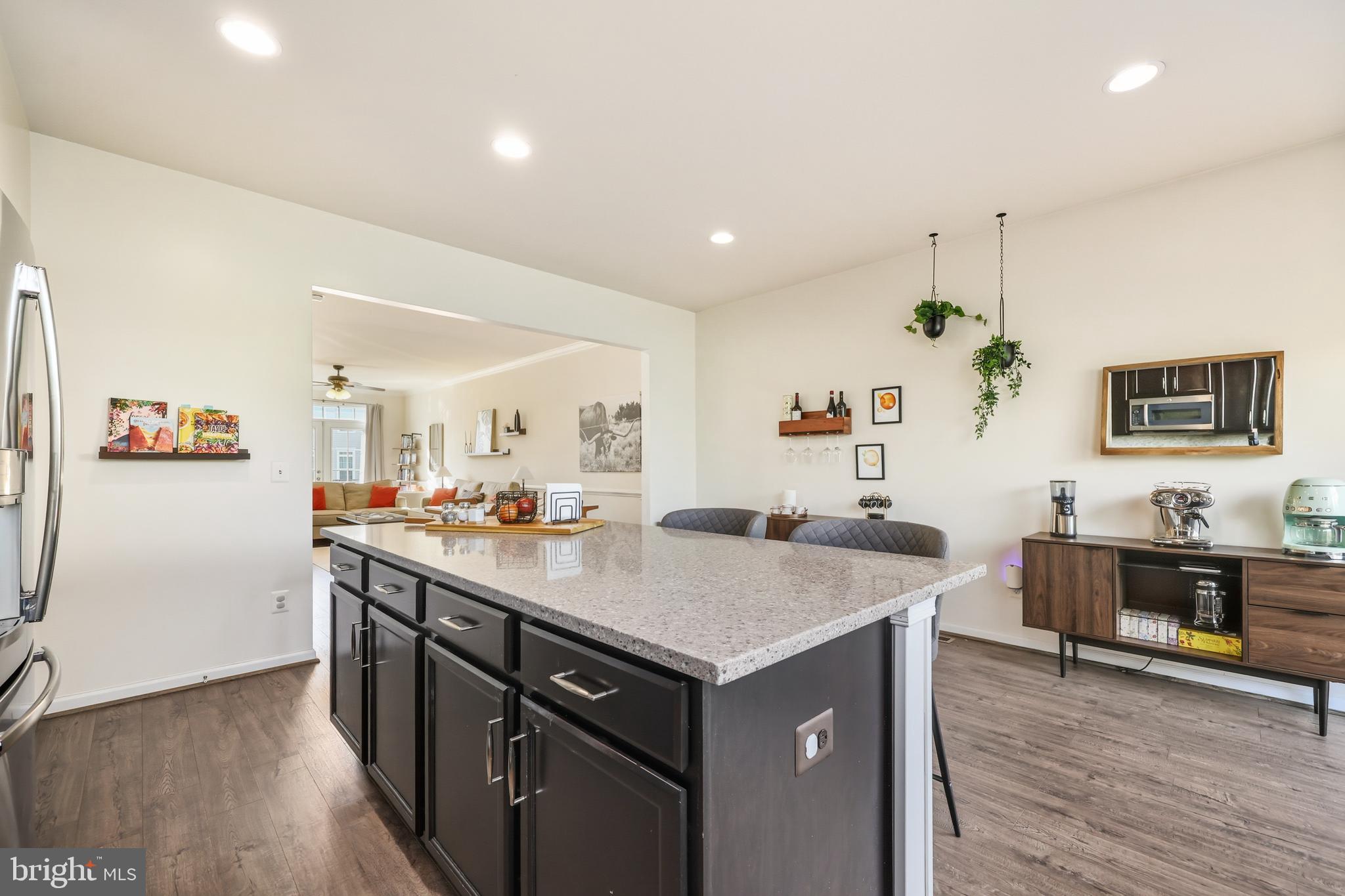 MAYFAIR - Residential