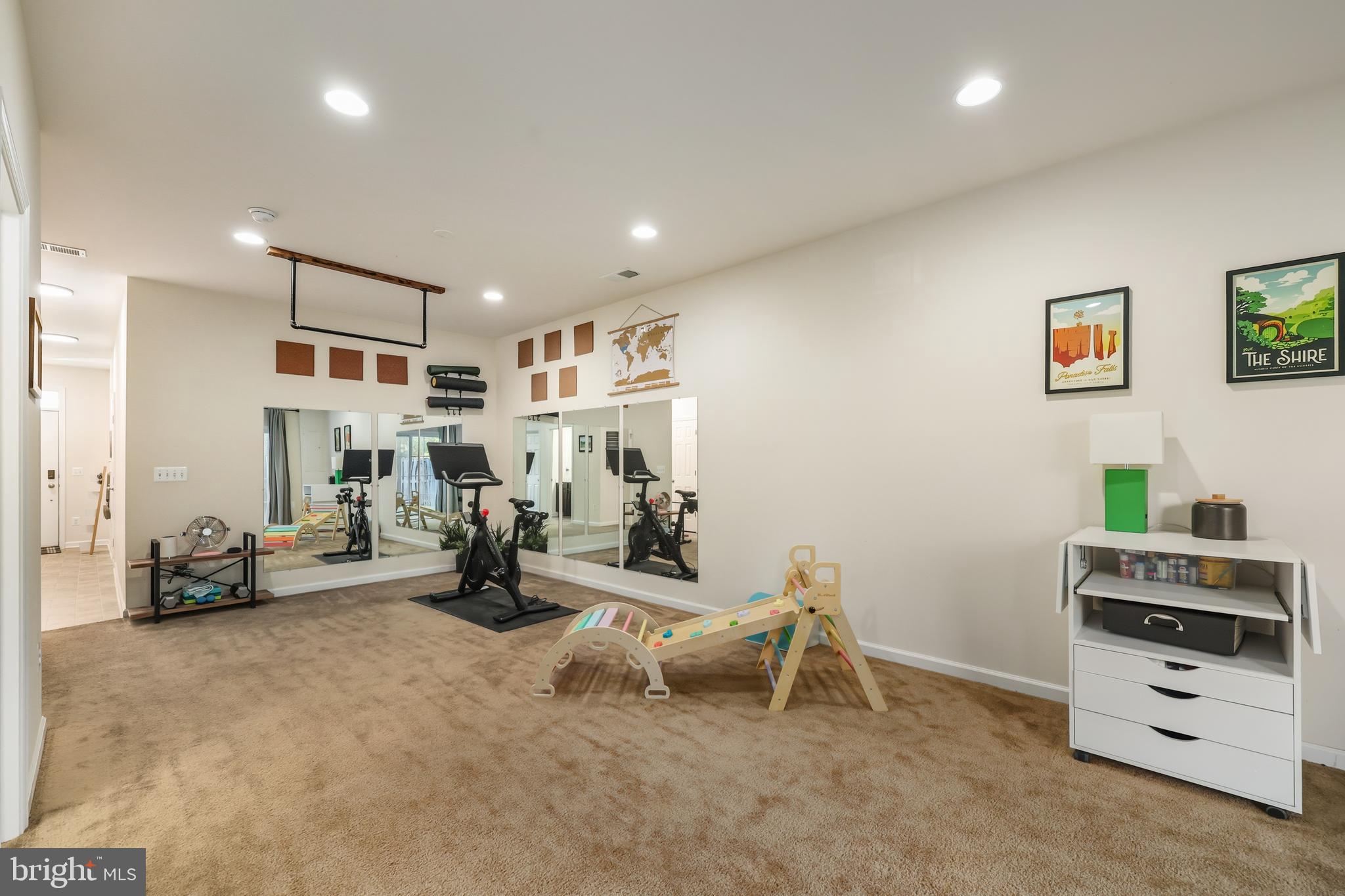 MAYFAIR - Residential