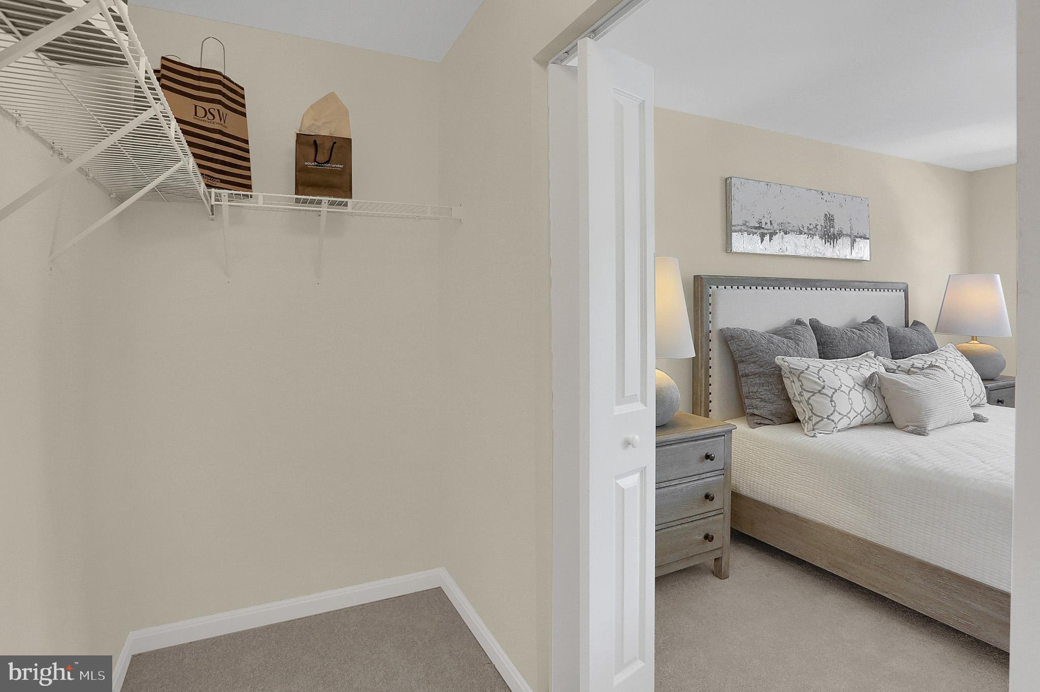 MONTGOMERY OAKS - Residential