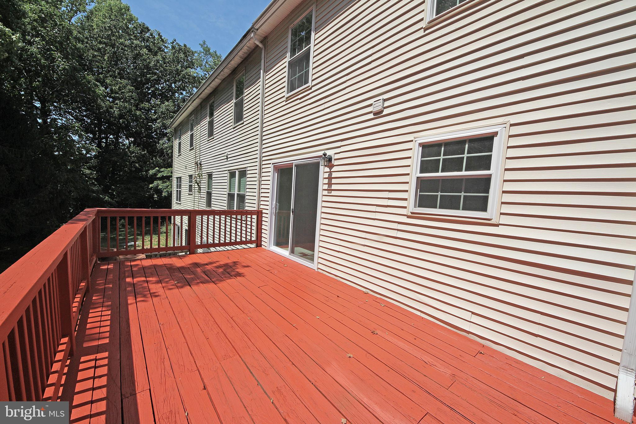 5761 SUITLAND ROAD