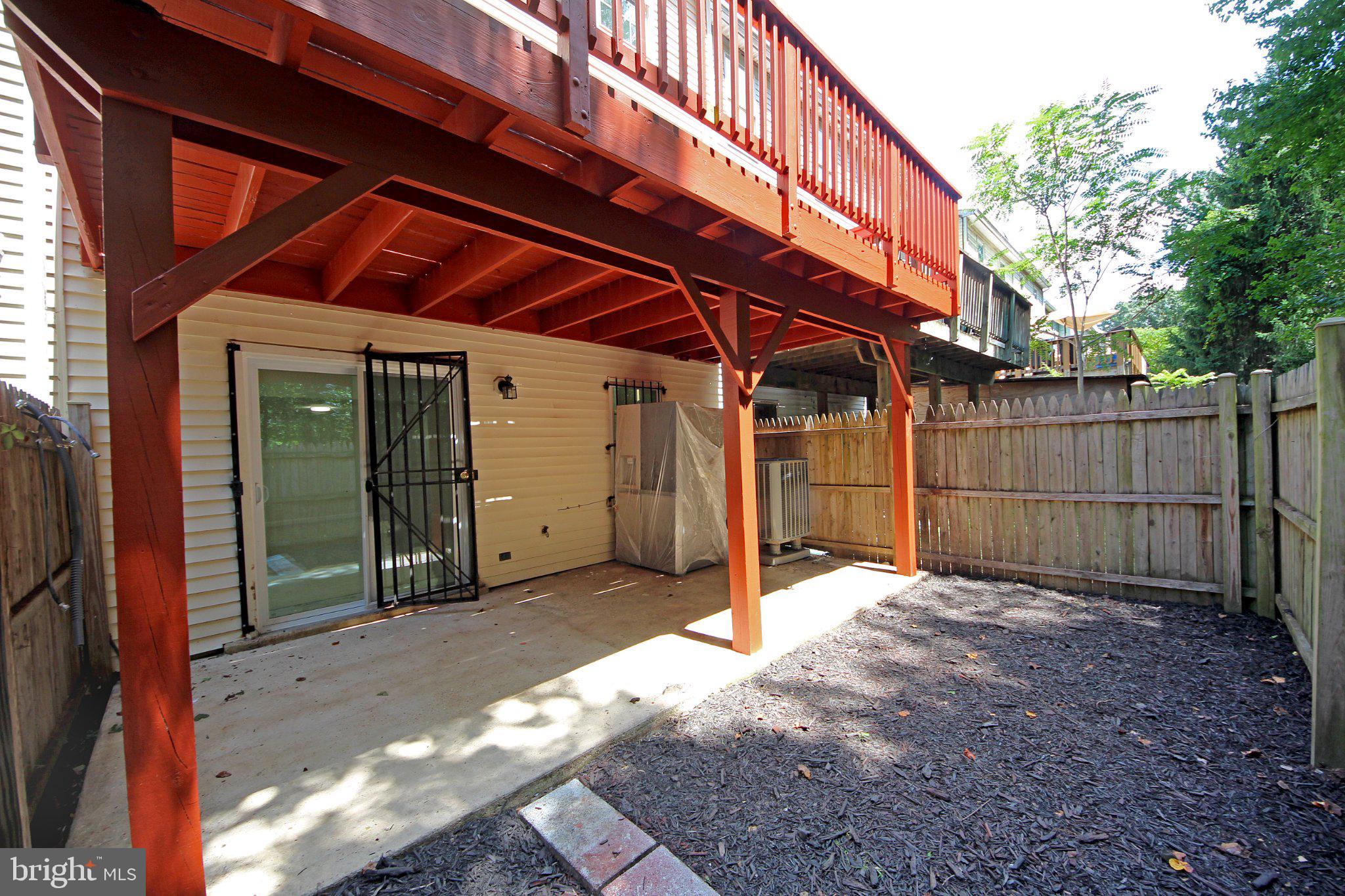 5761 SUITLAND ROAD