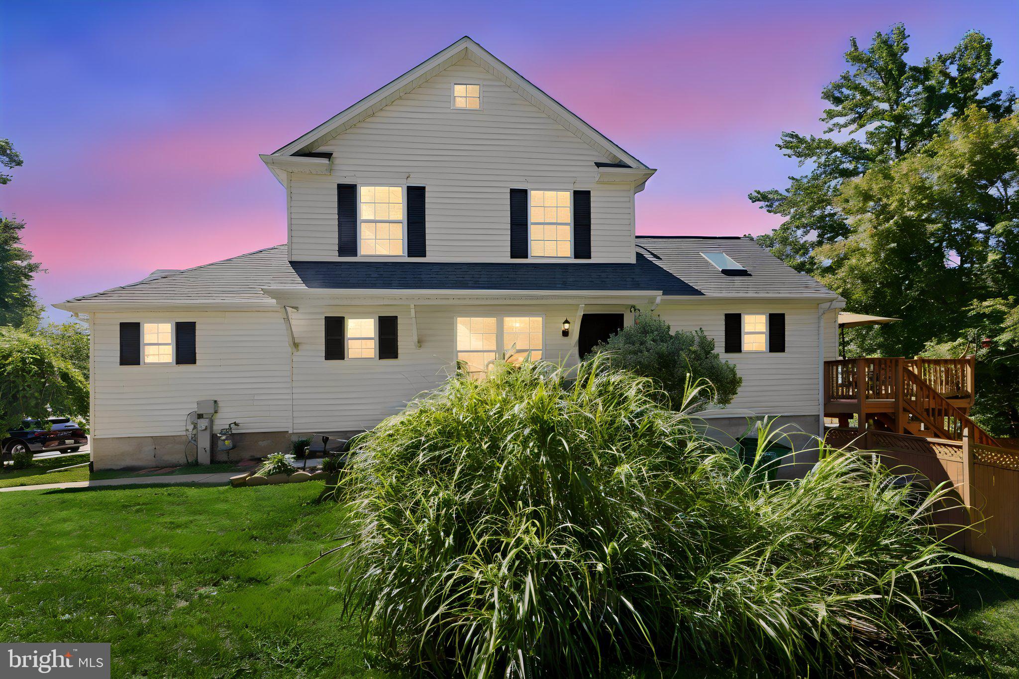 317 WOODLAND GREEN COURT