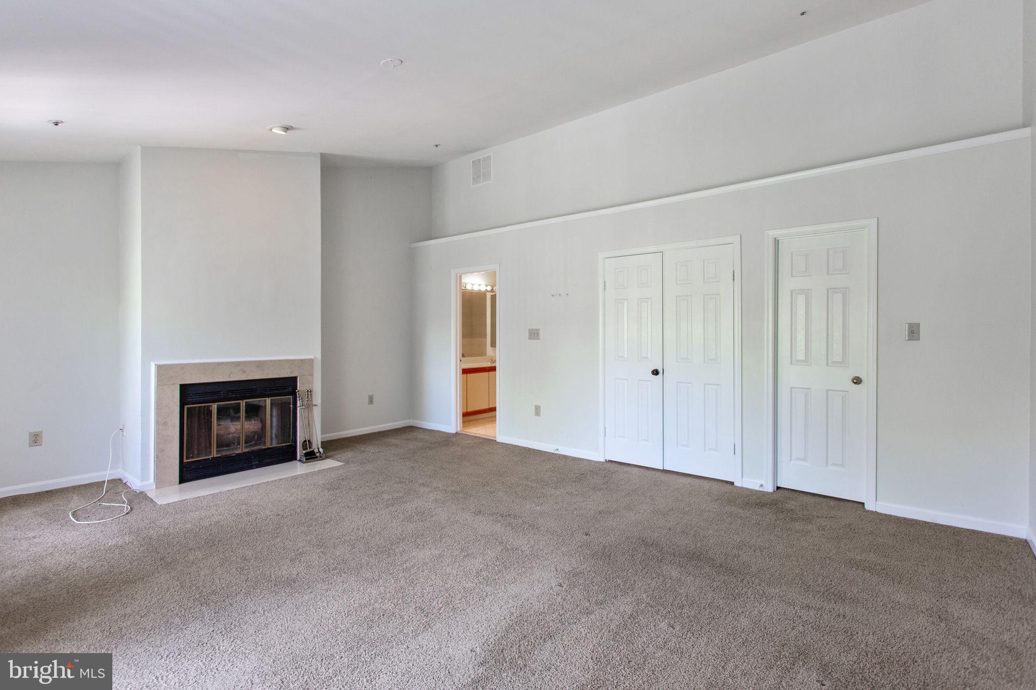 GLENSFORD CONDO - Residential Lease