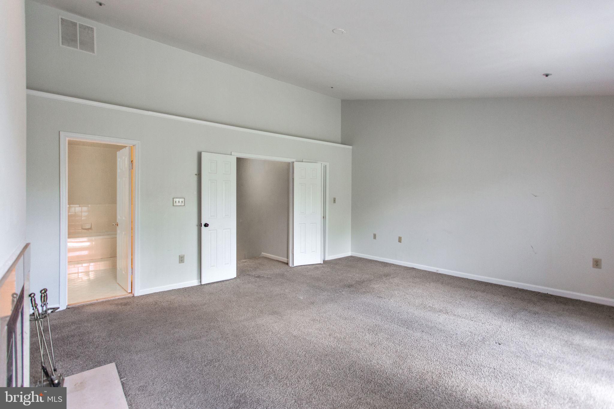 GLENSFORD CONDO - Residential Lease