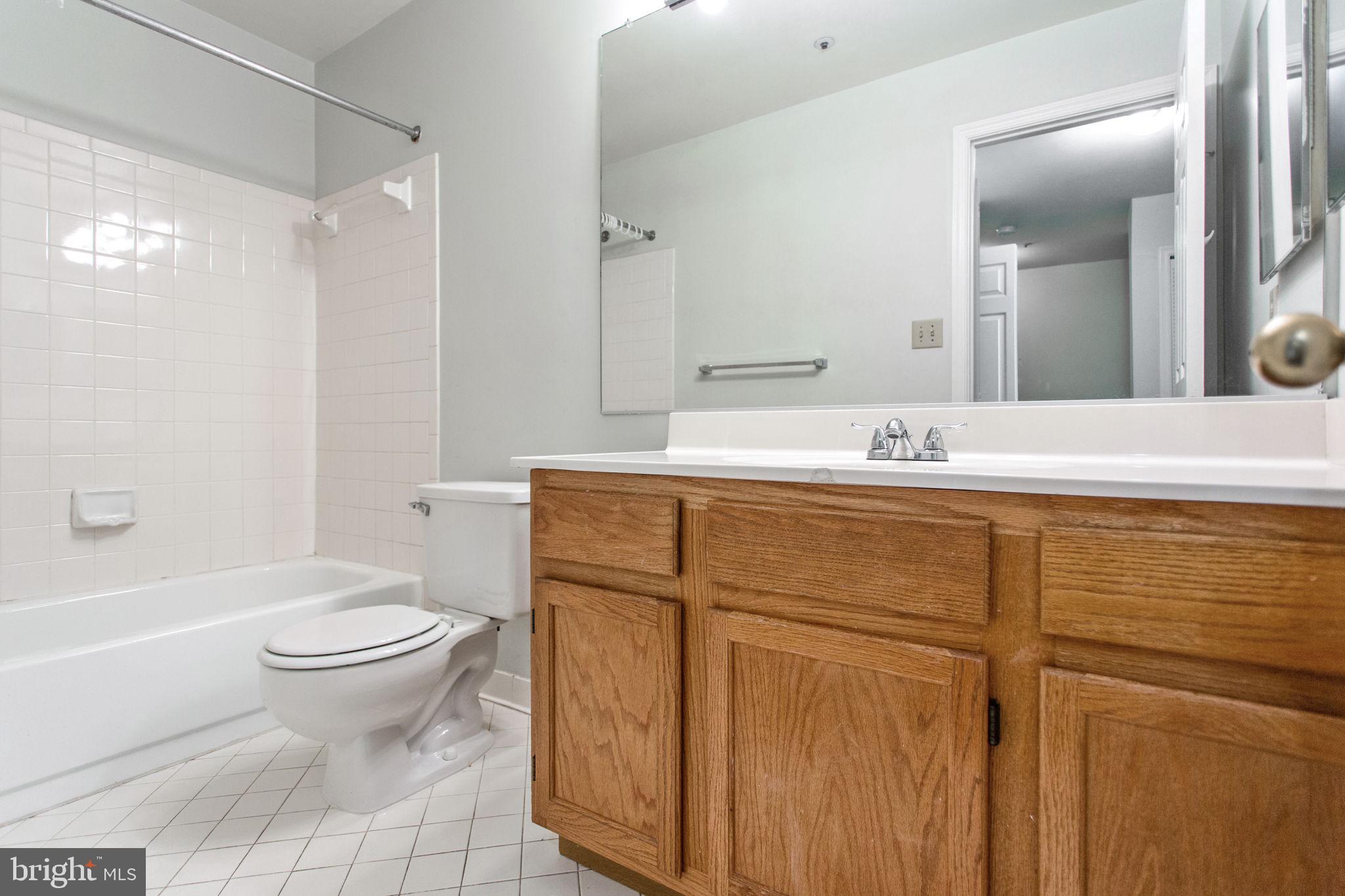 GLENSFORD CONDO - Residential Lease