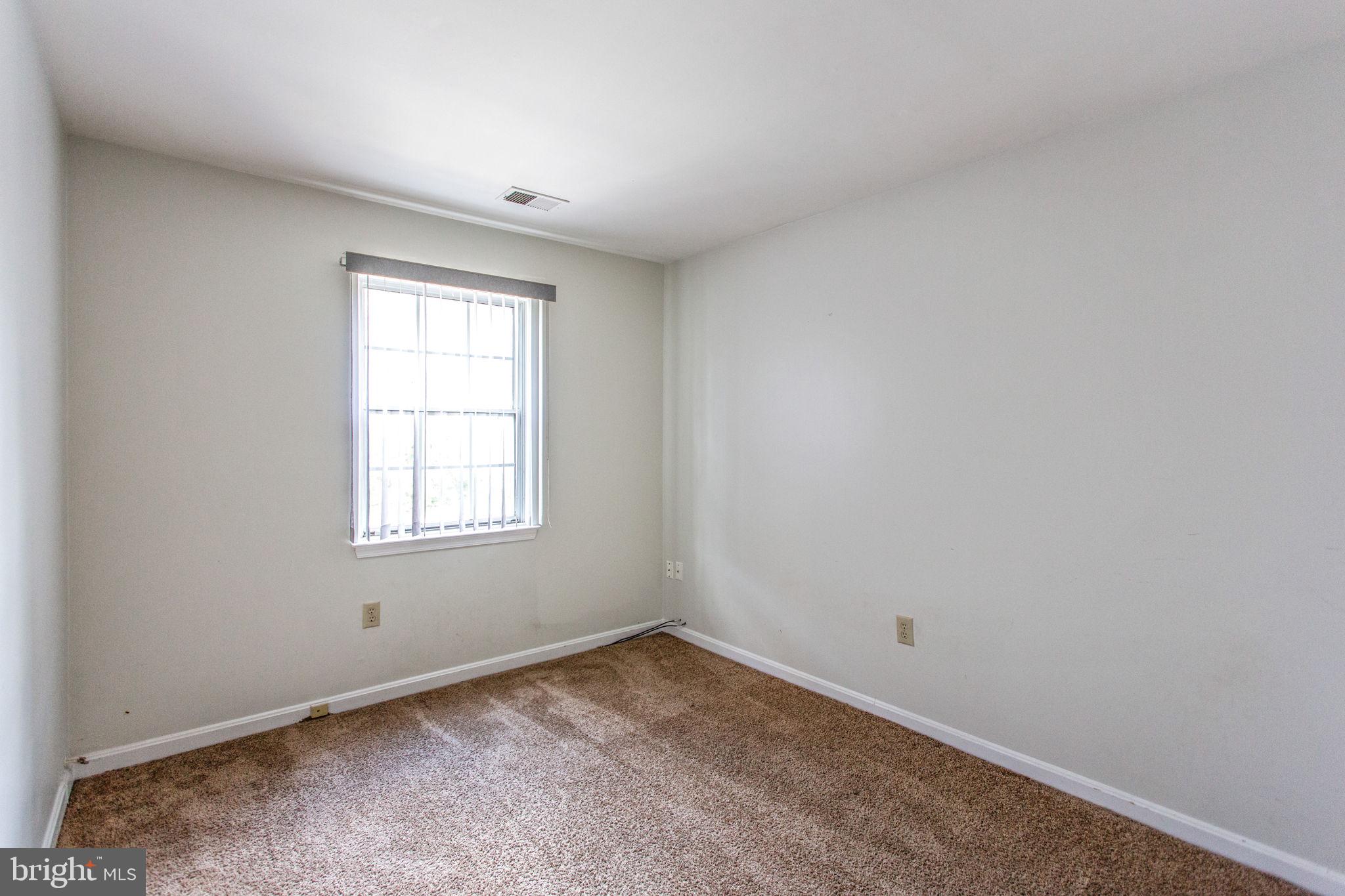 GLENSFORD CONDO - Residential Lease