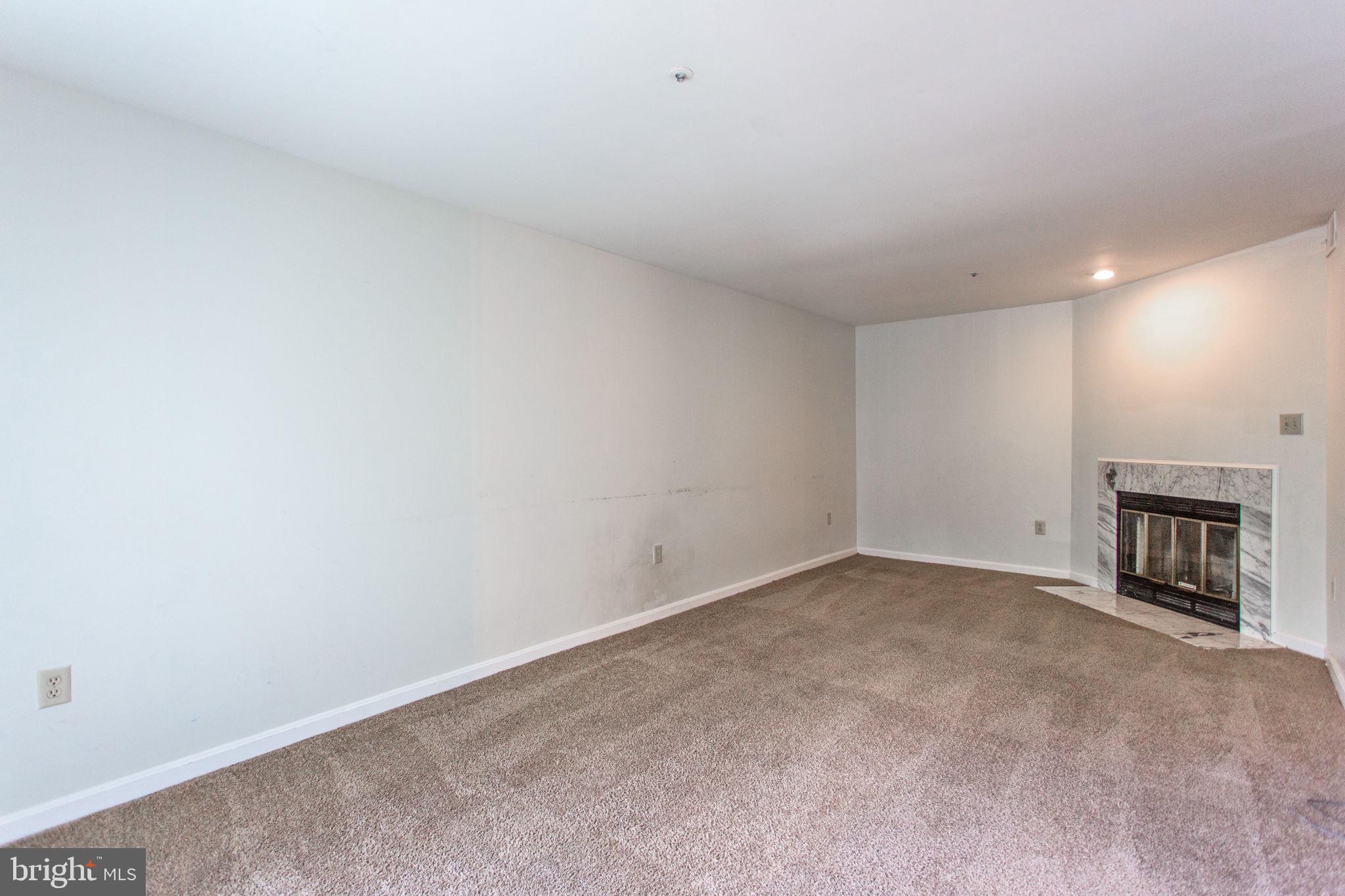 GLENSFORD CONDO - Residential Lease