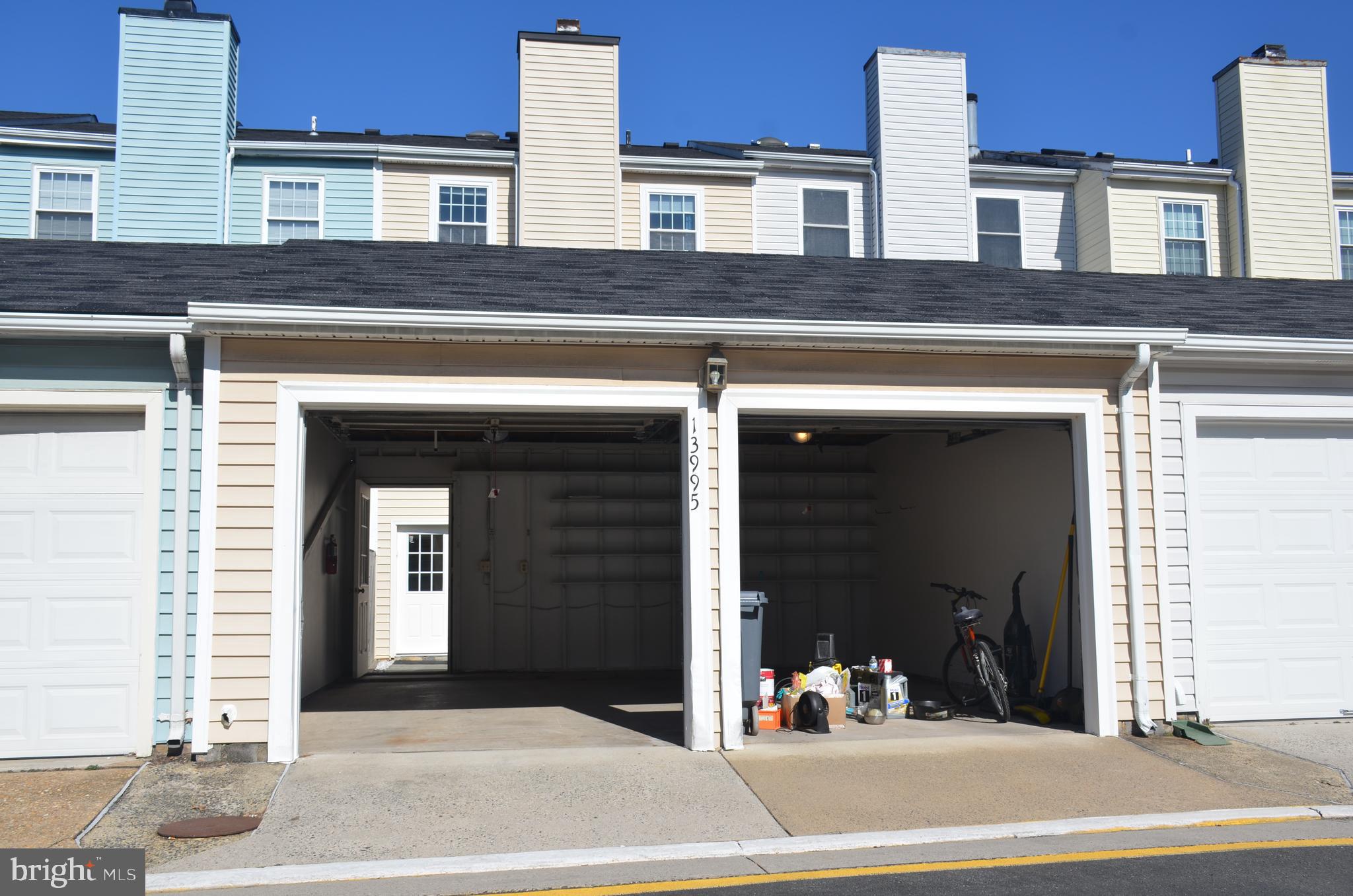 SINGLETONS GROVE - Residential