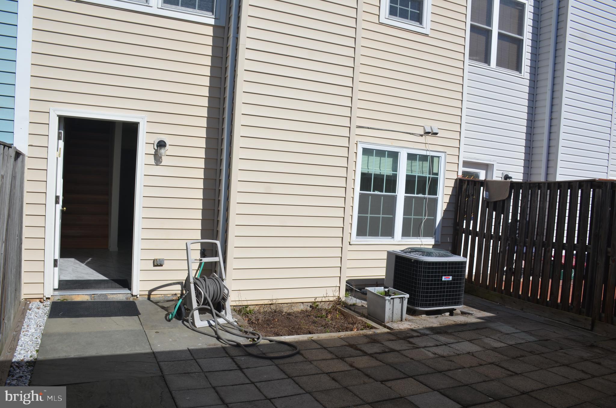 SINGLETONS GROVE - Residential