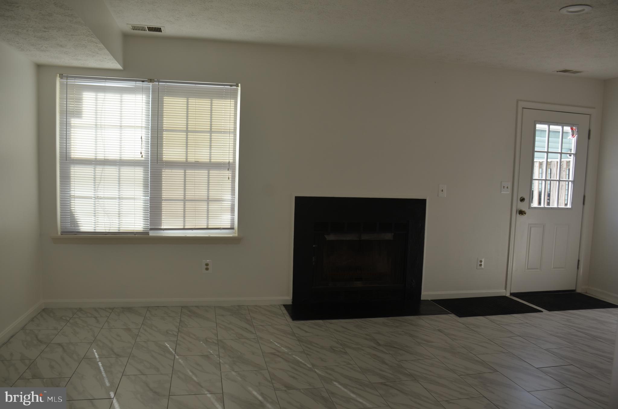 SINGLETONS GROVE - Residential