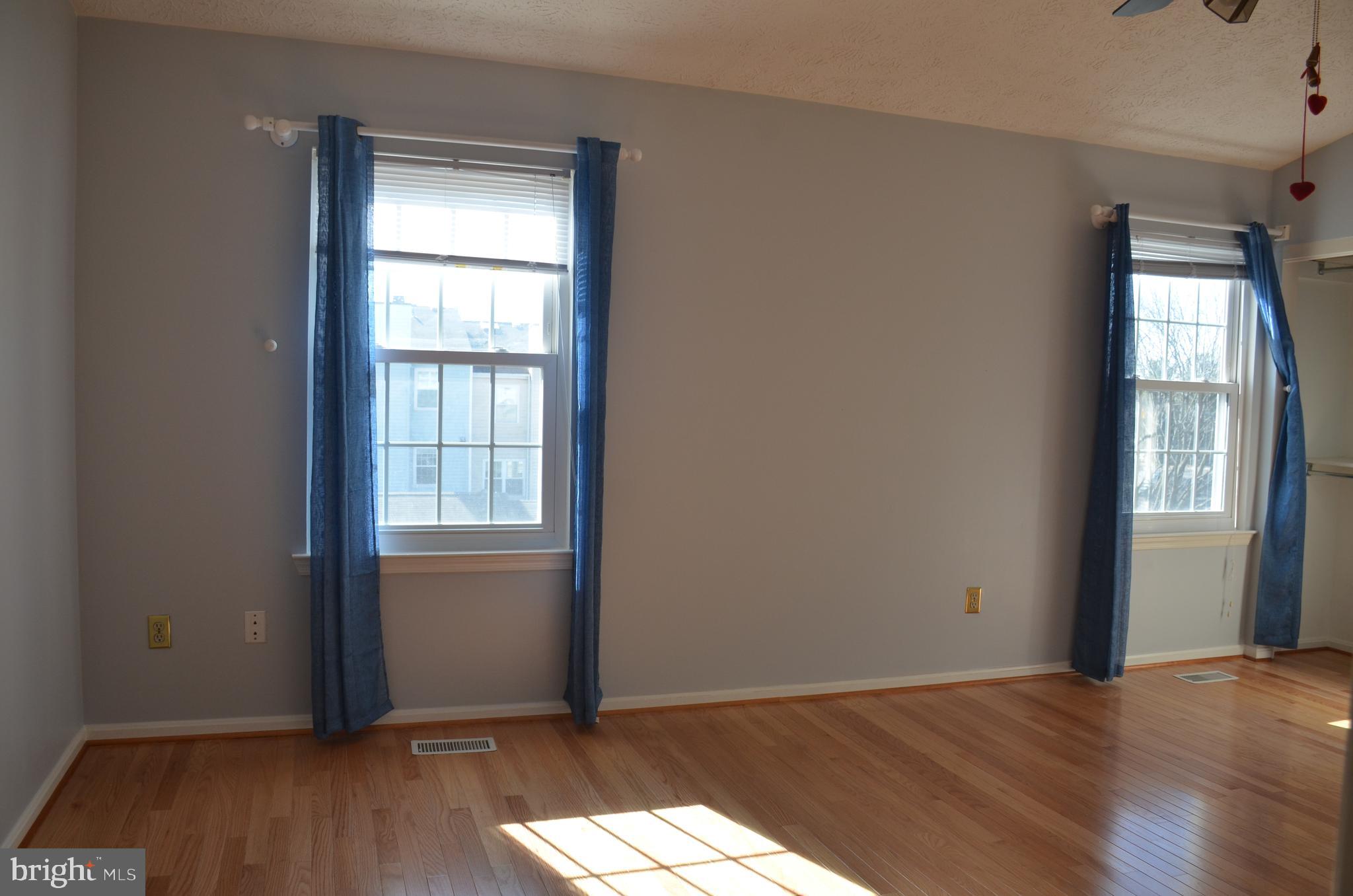 SINGLETONS GROVE - Residential