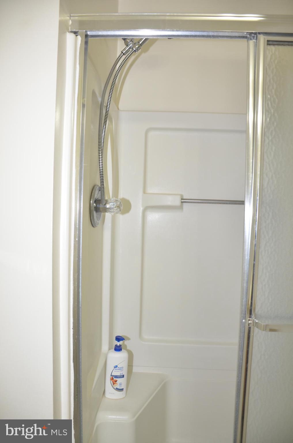 SINGLETONS GROVE - Residential