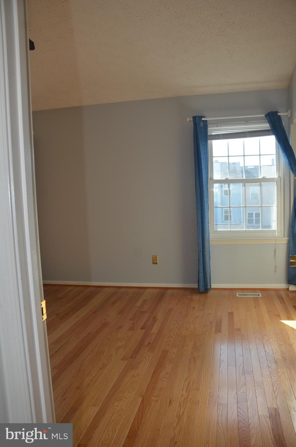 SINGLETONS GROVE - Residential