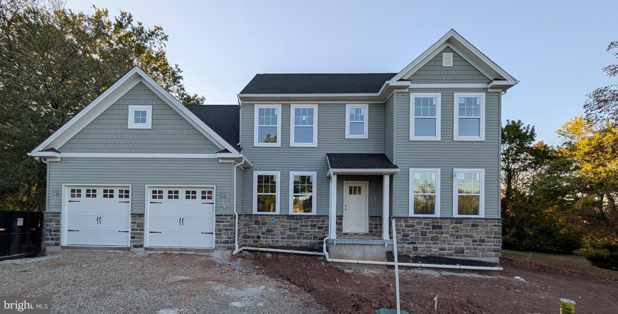 2803 N CHARLOTTE STREET