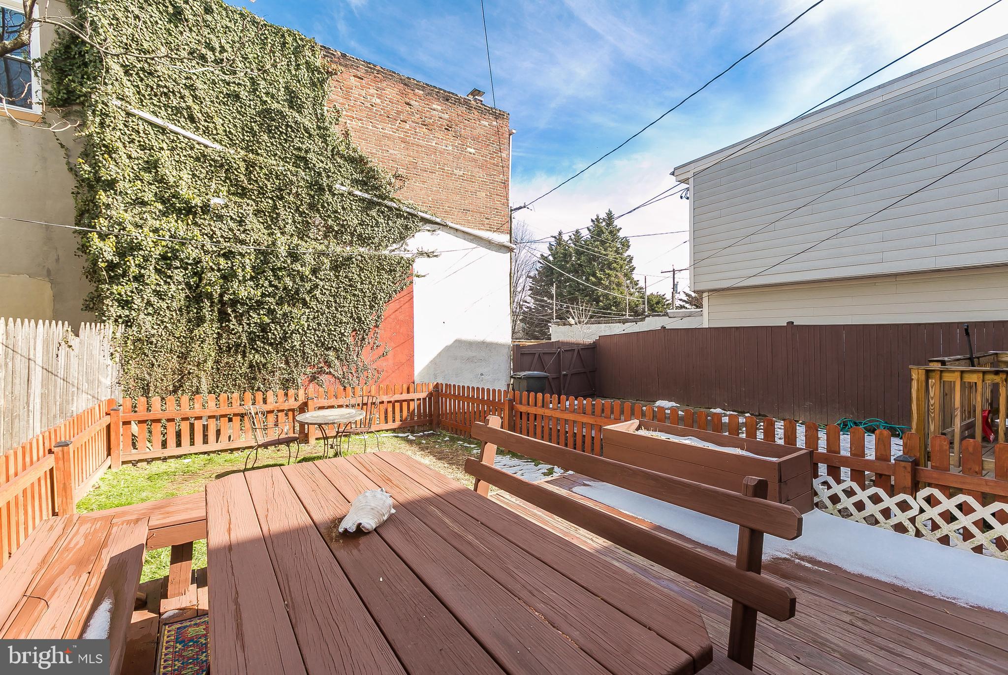 HAMPDEN HISTORIC DISTRICT - Residential