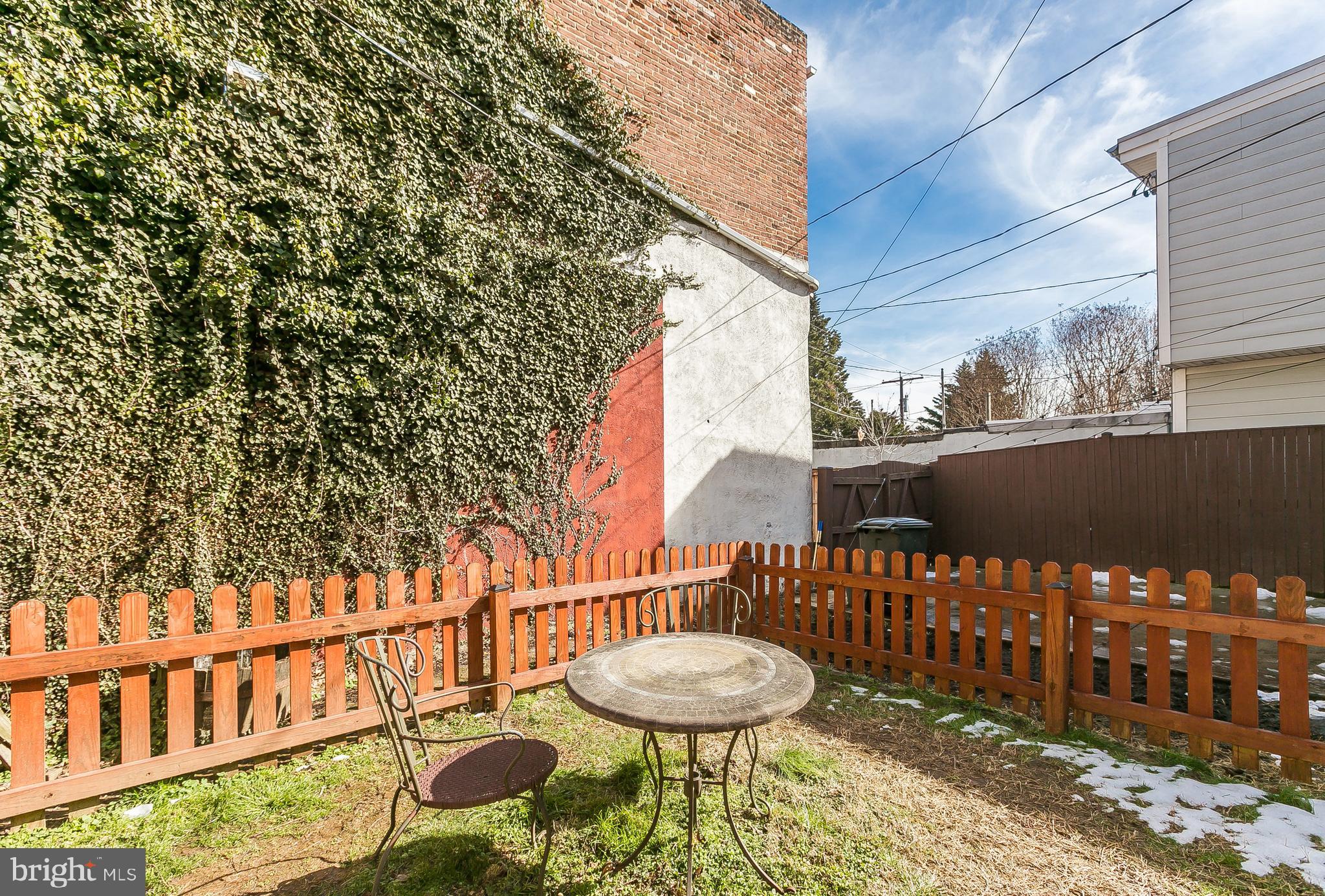 HAMPDEN HISTORIC DISTRICT - Residential