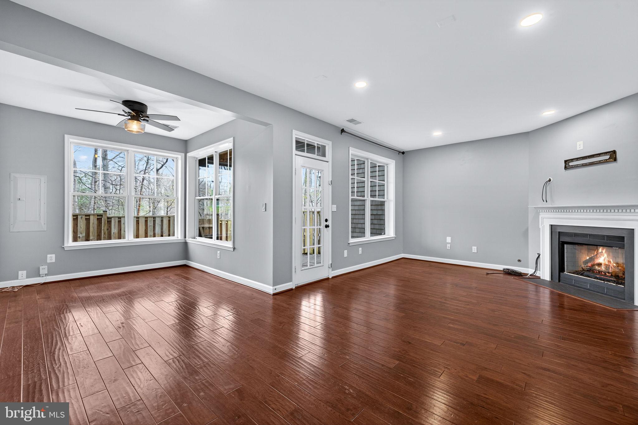 BRENTON COVE - Residential