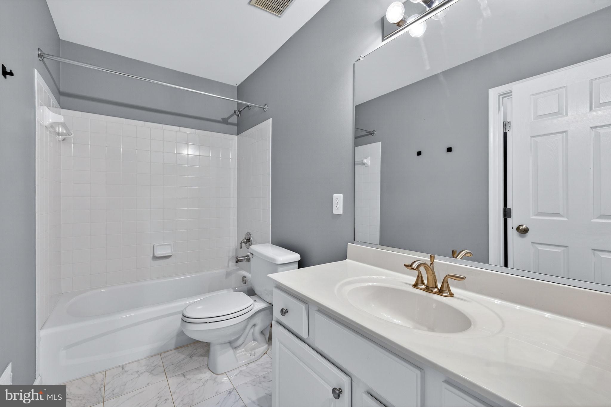 BRENTON COVE - Residential