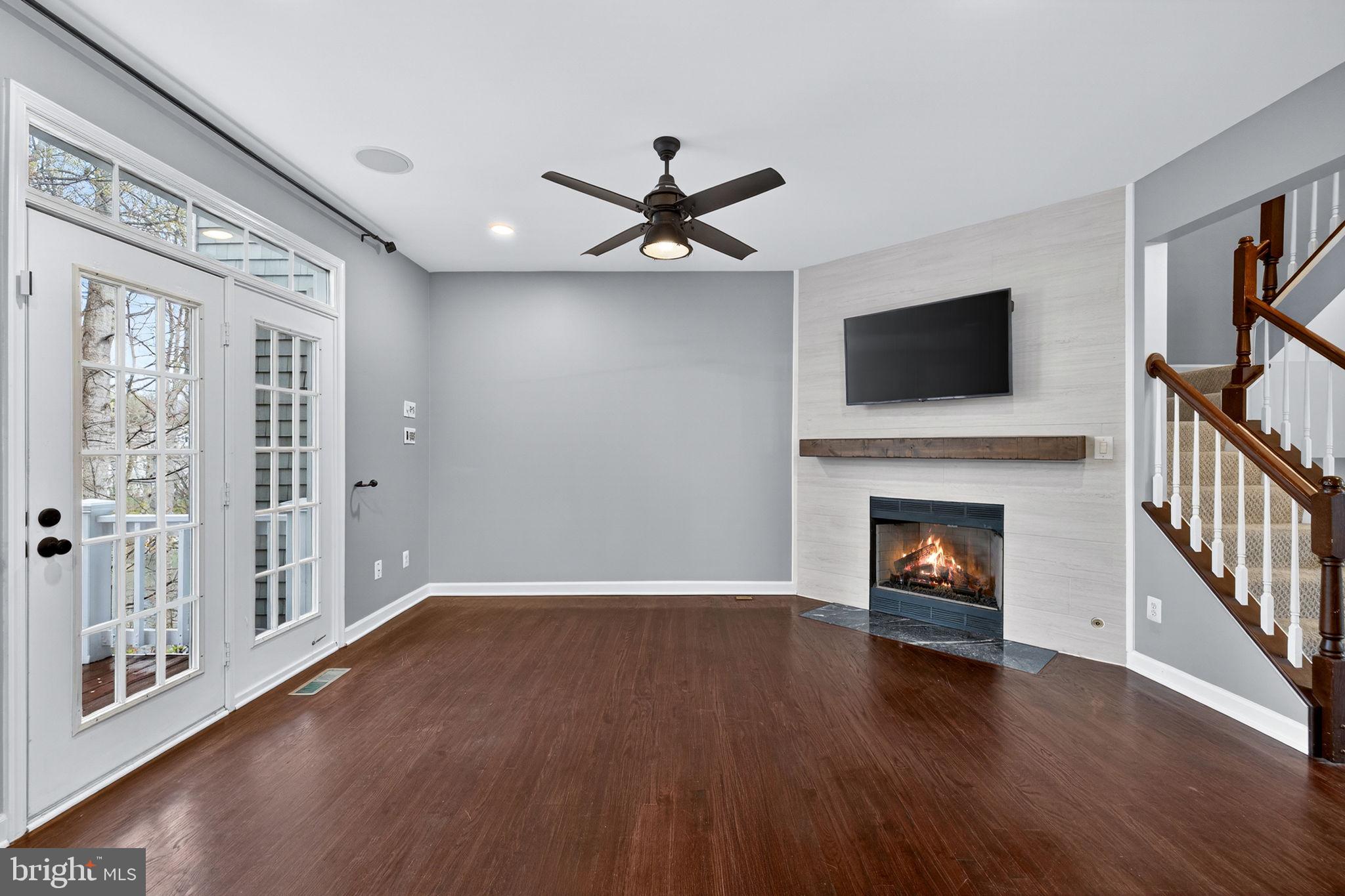 BRENTON COVE - Residential