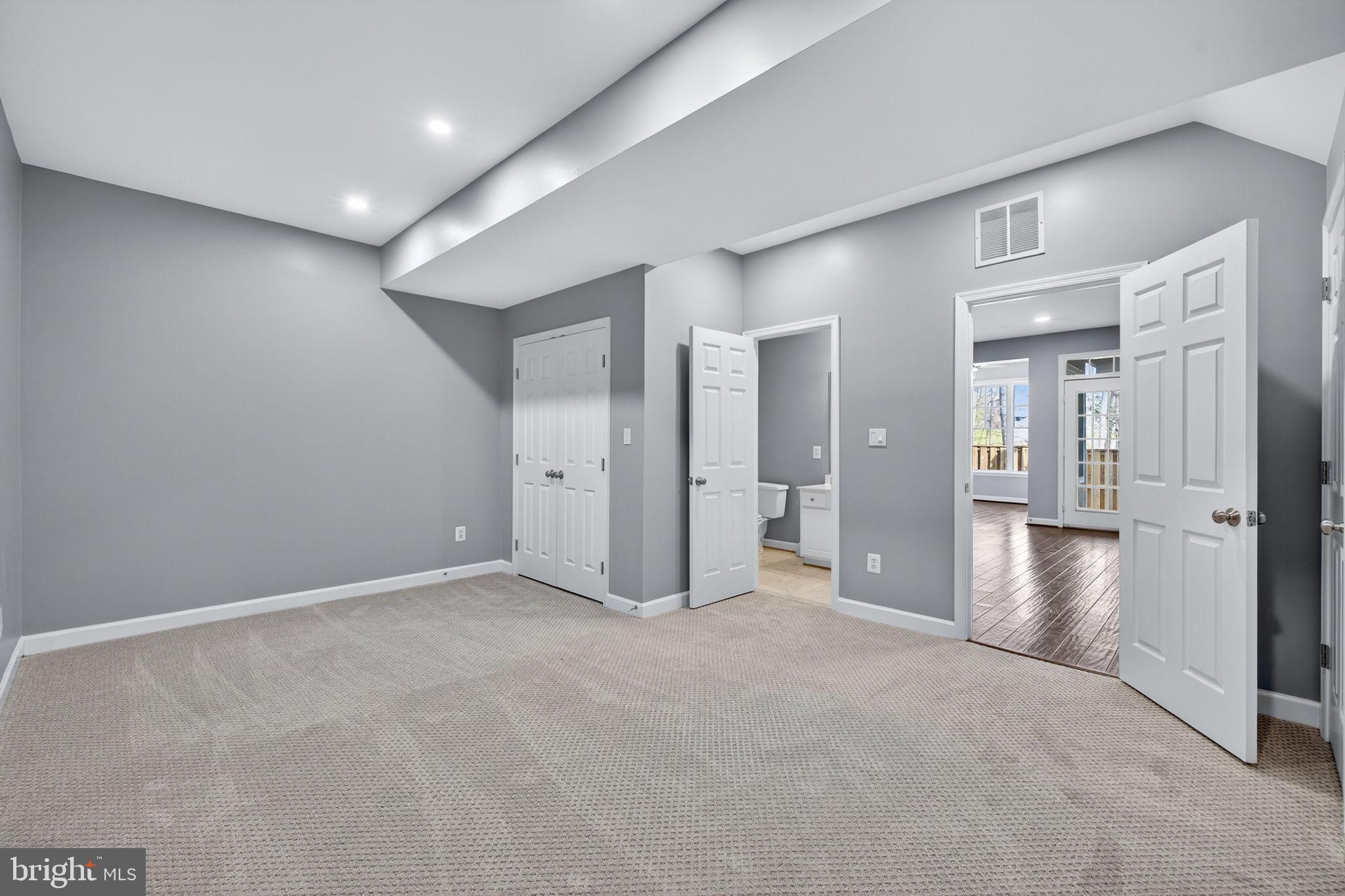 BRENTON COVE - Residential