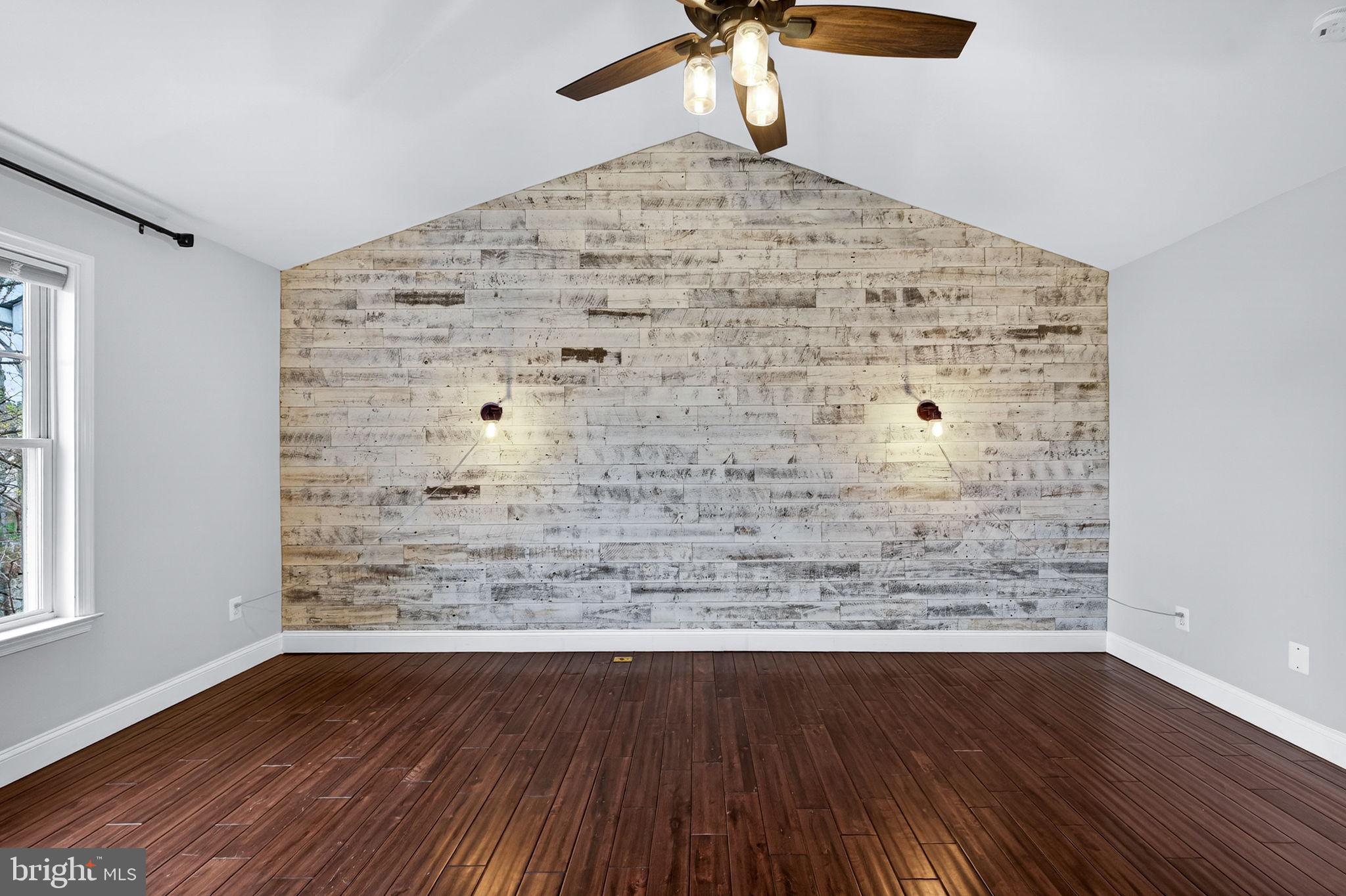 BRENTON COVE - Residential