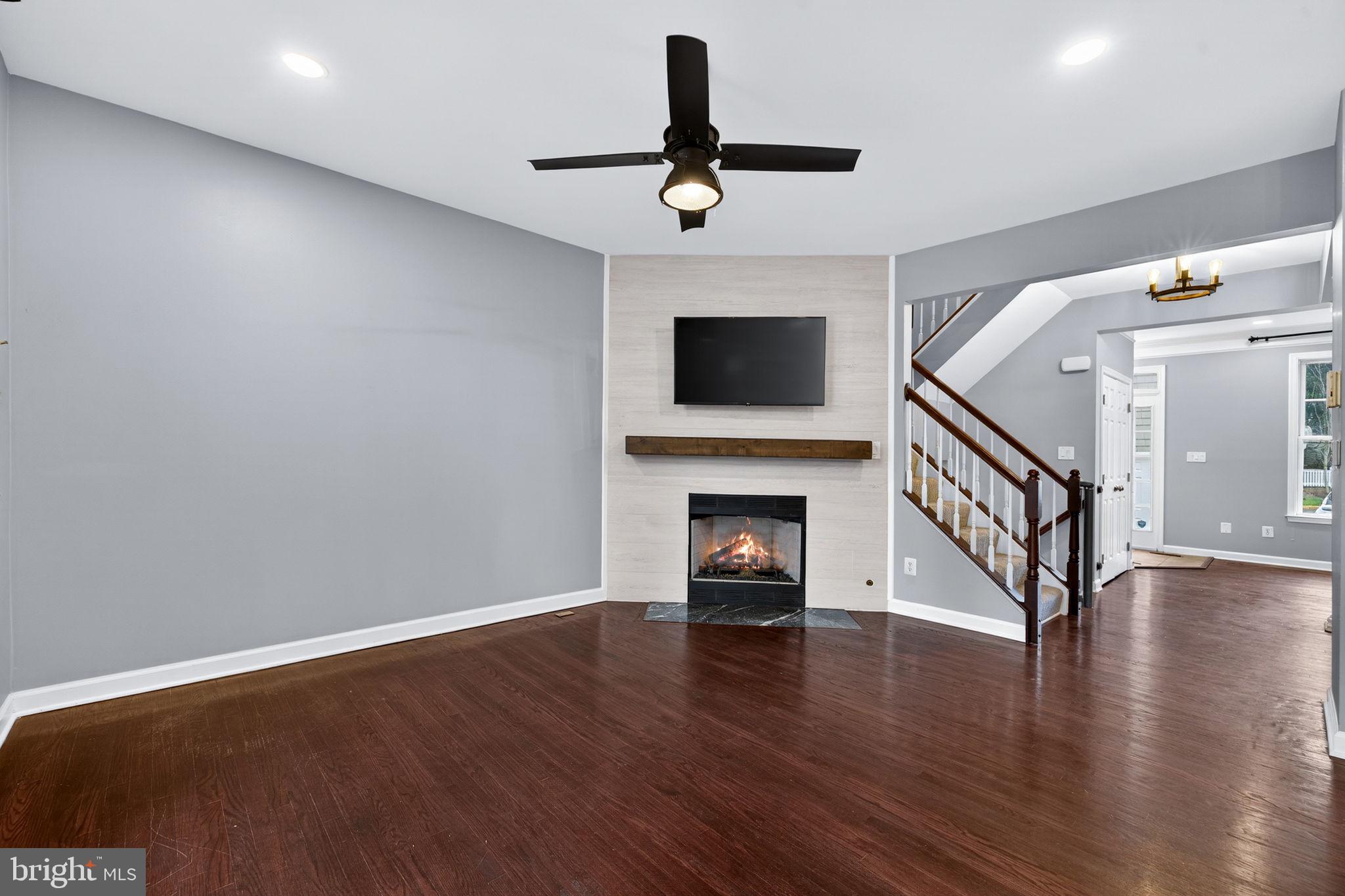 BRENTON COVE - Residential