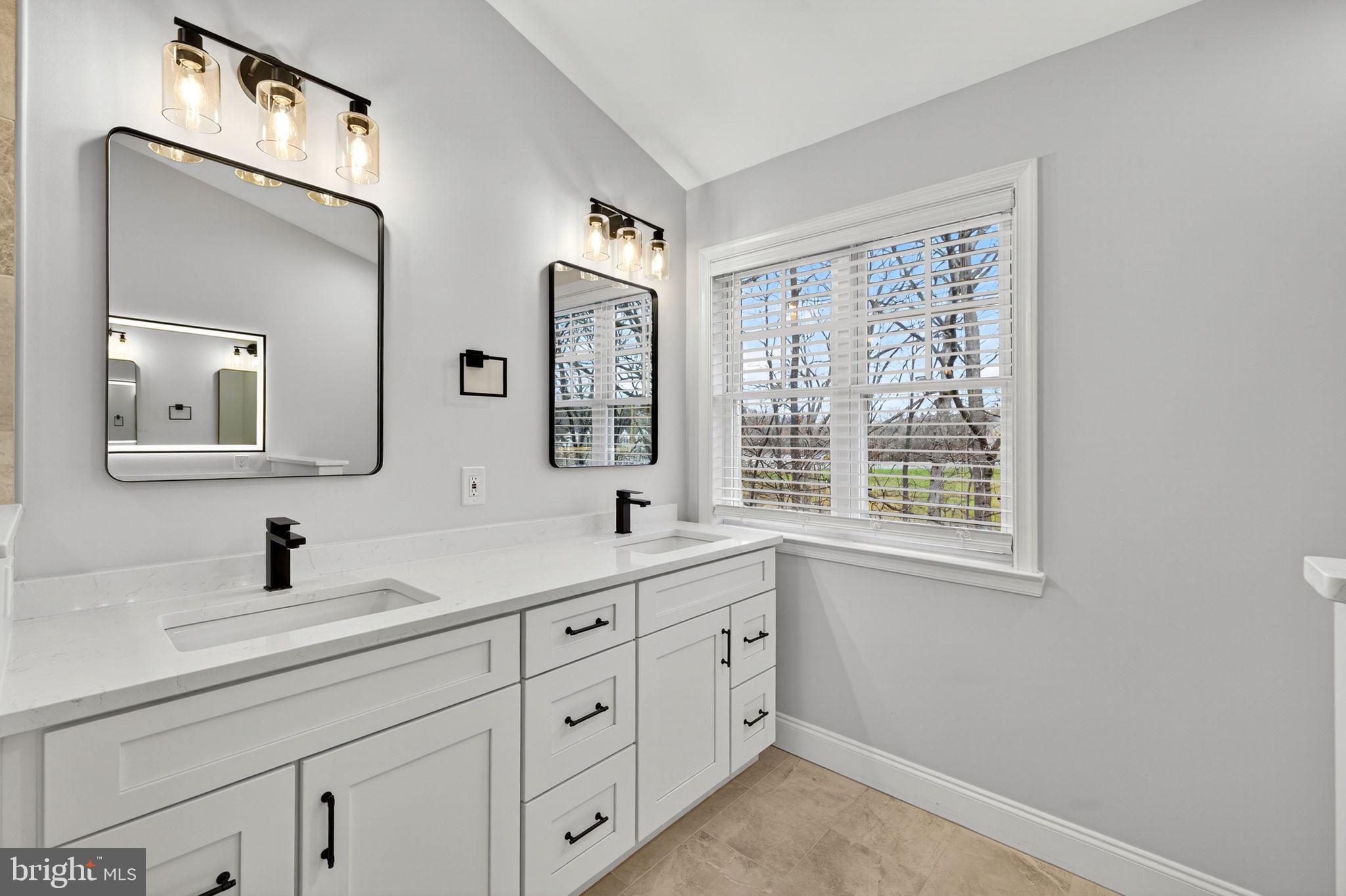 BRENTON COVE - Residential