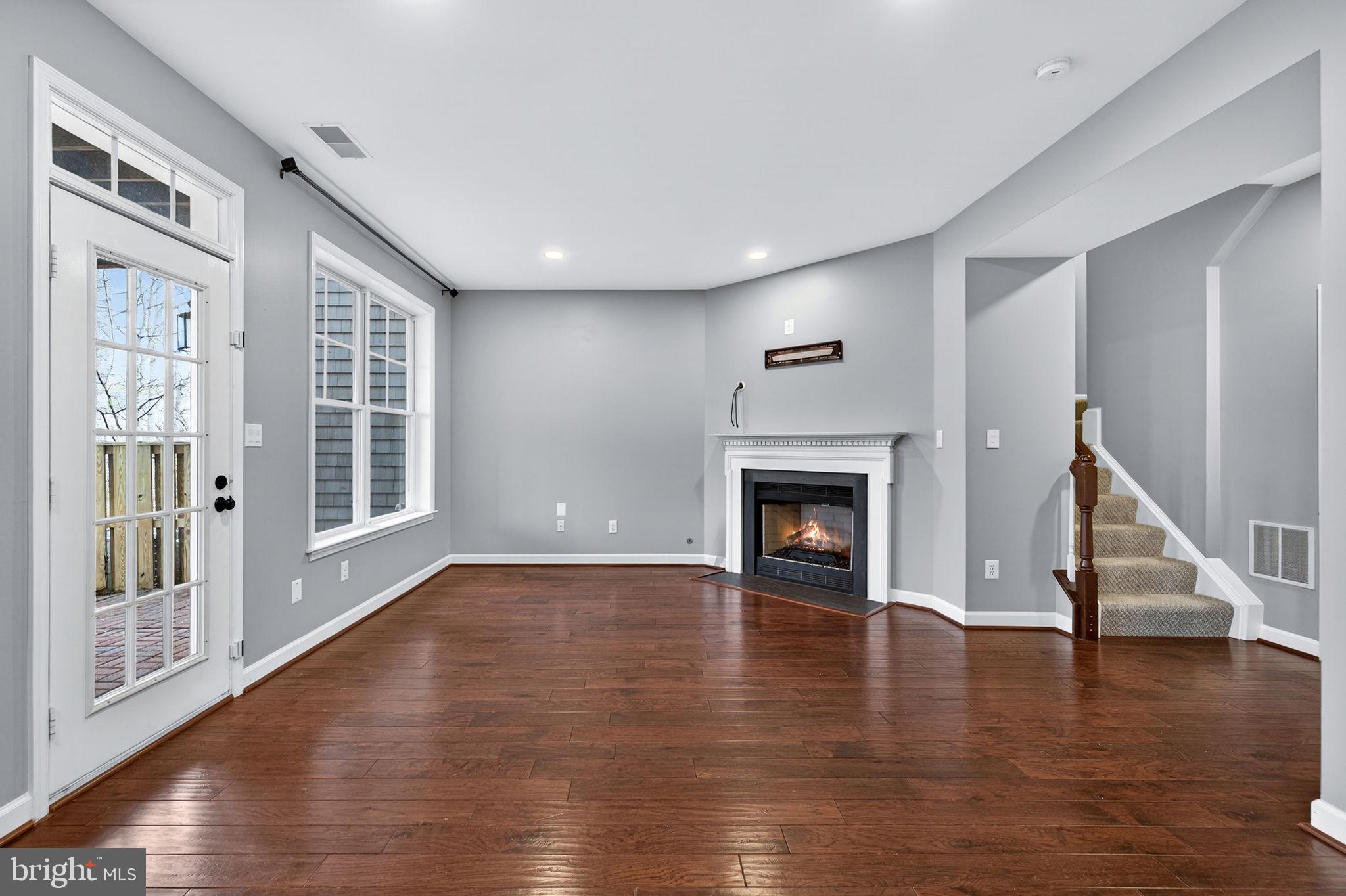 BRENTON COVE - Residential