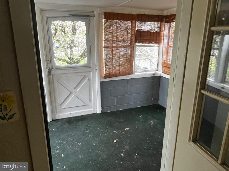 LAUREL GARDENS - Residential