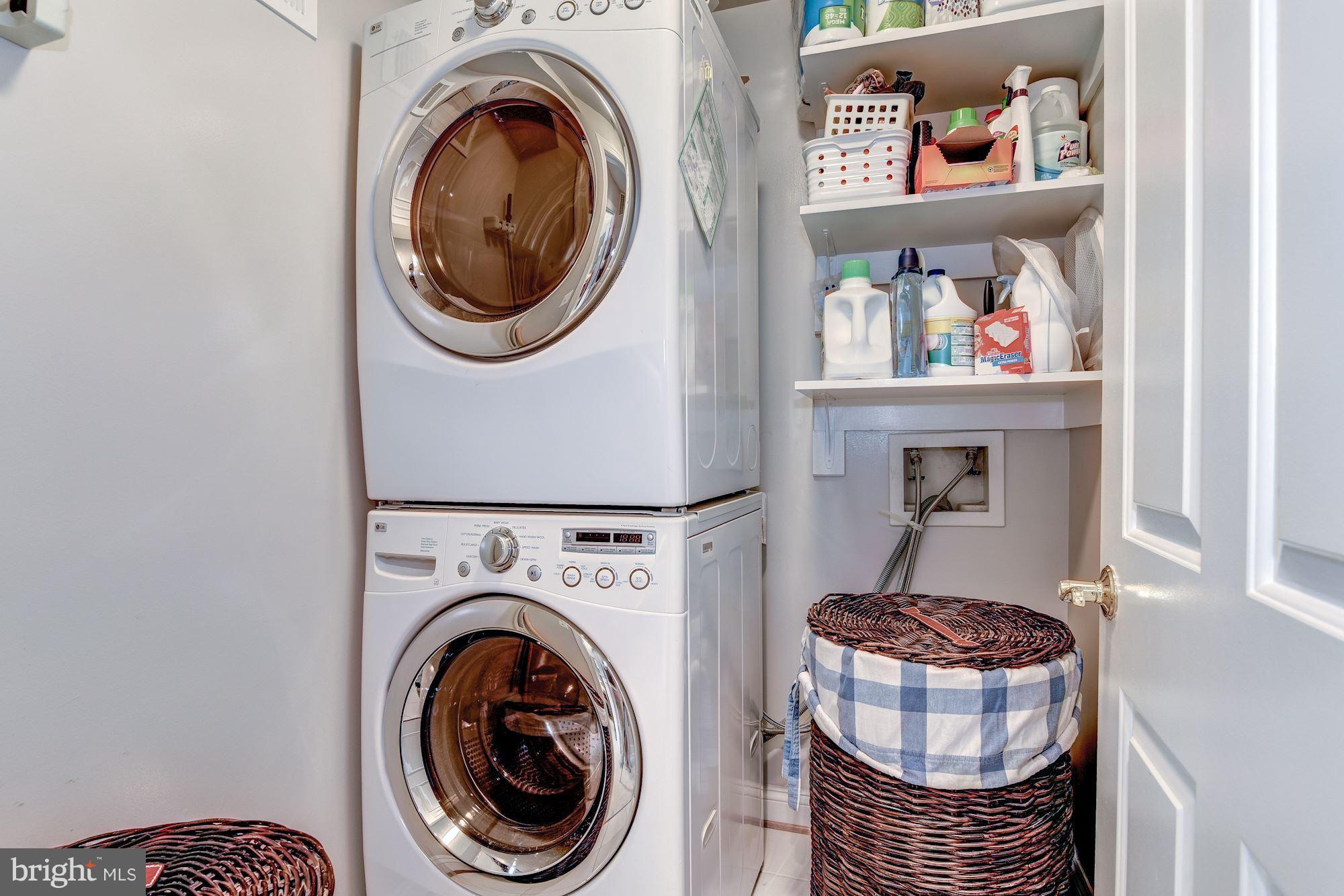 MCLEAN CREST - Residential